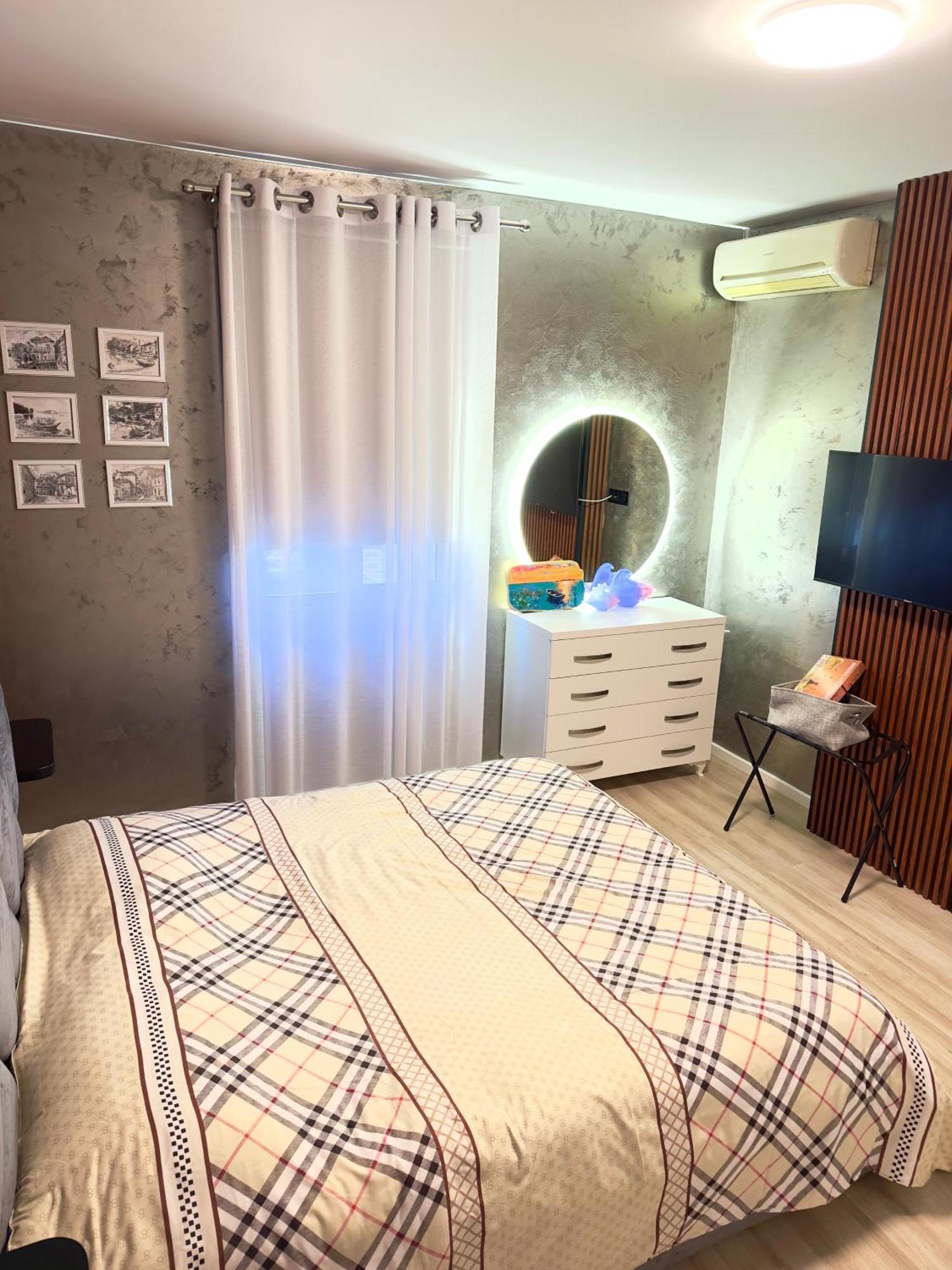 Pogradec Apartment Екстериор снимка